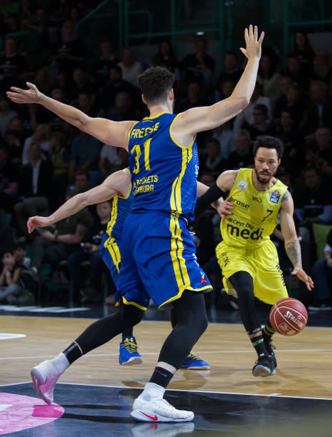 托雷斯等巨 托雷斯等巨