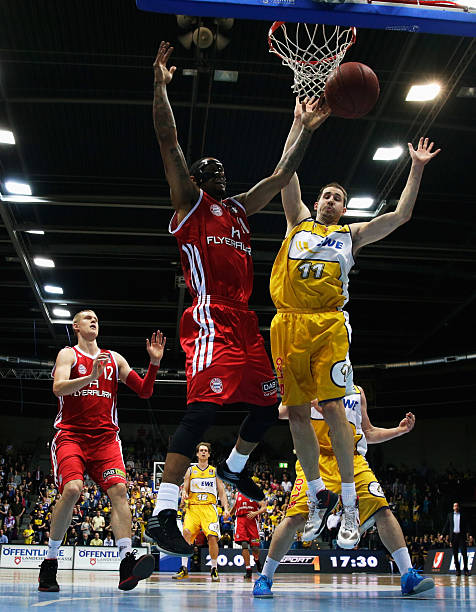 面对激烈的 面对激烈的