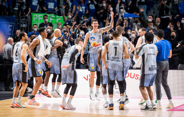 名中有所提 名中有所提